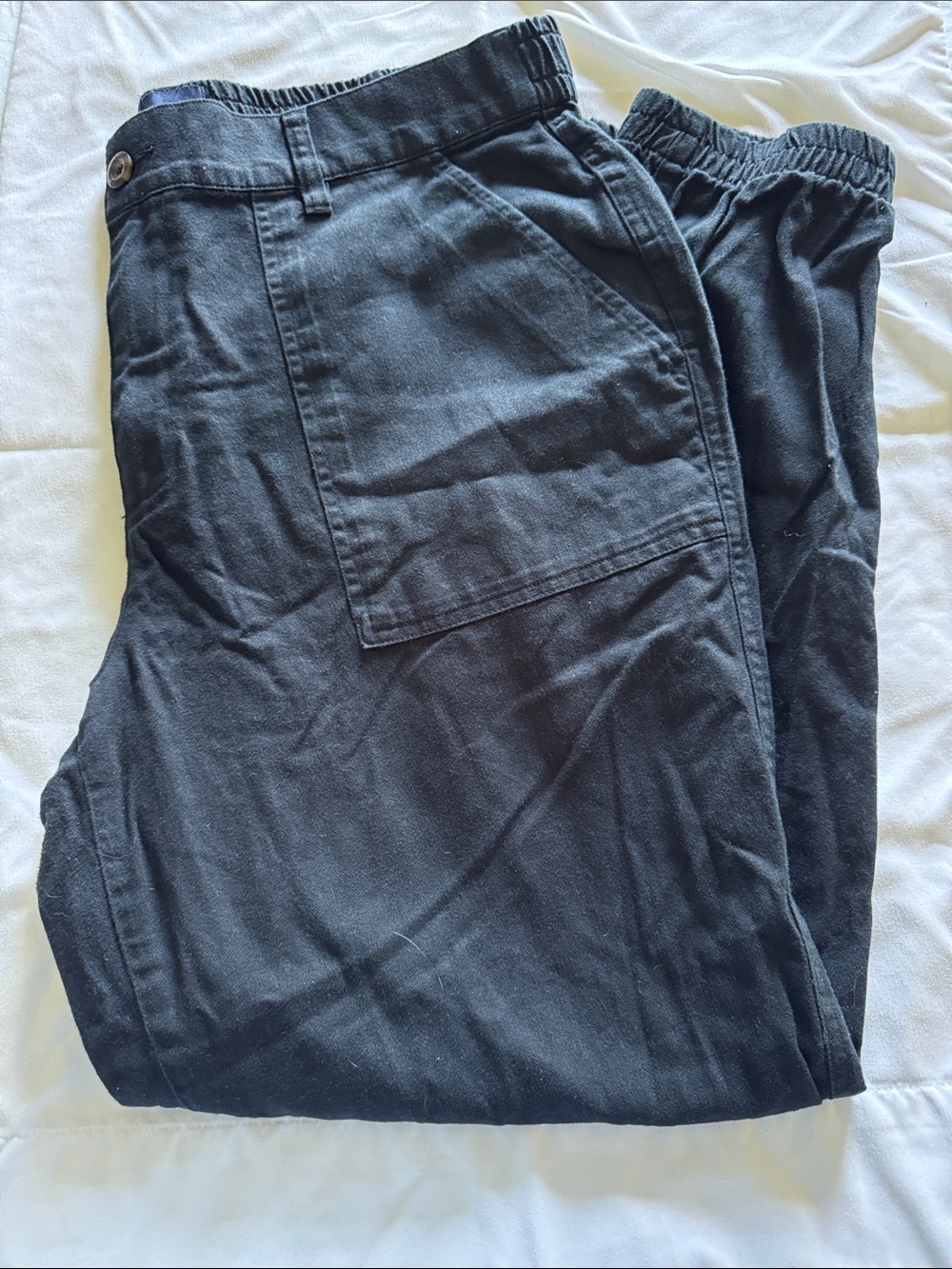 Gap Women’s Elastic Waist Black Cargo Jogger Pants